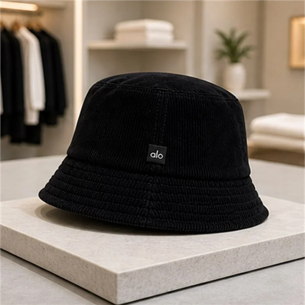ALO Yoga Black Travel Bucket Hat Sporty